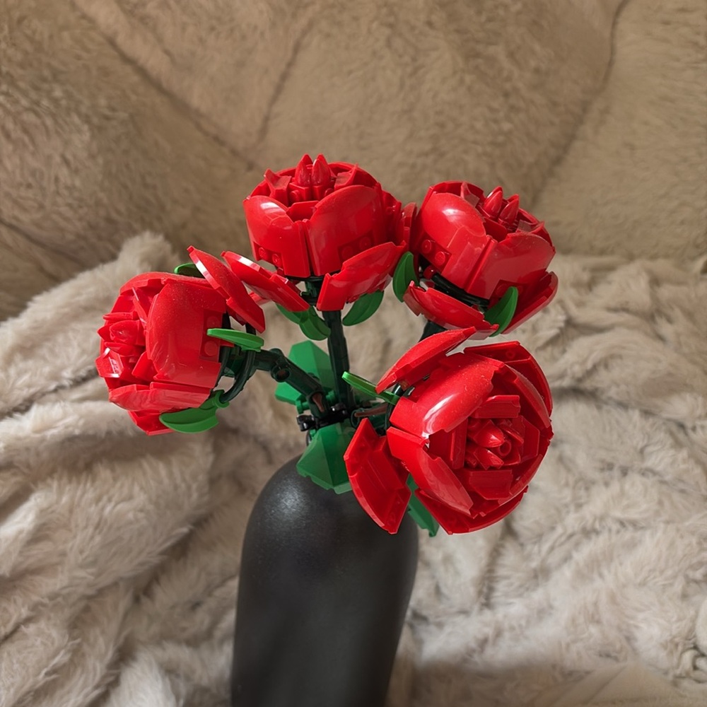 Lego Roses - Picture 2 of 3